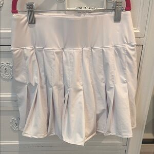 Elegant Cream Pleated Skirt - Prince